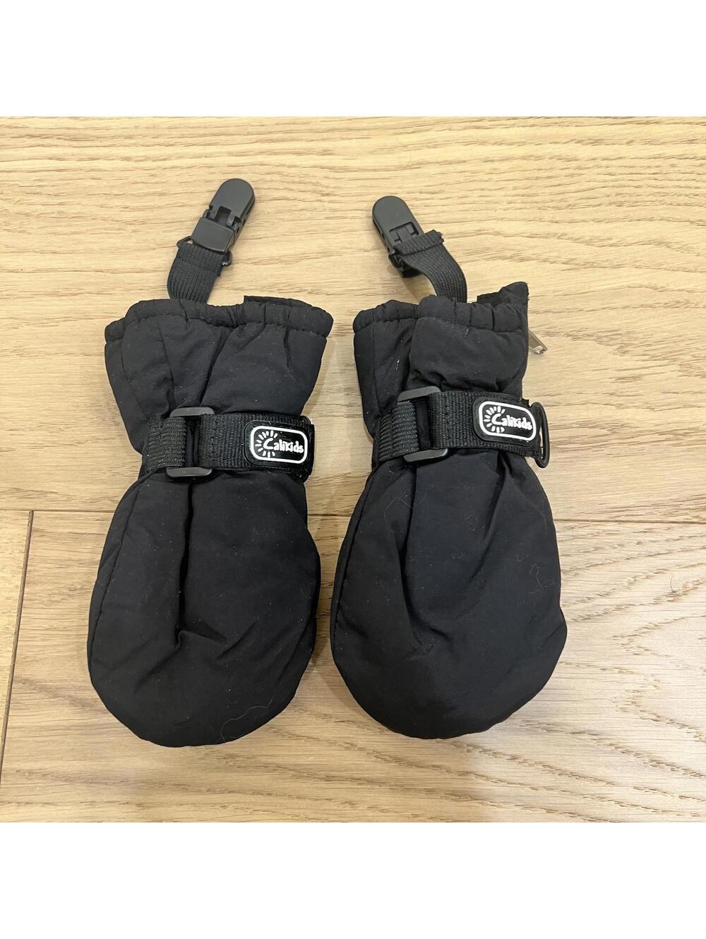 Calikids Kids Winter Mittens Black Waterproof Clip-On